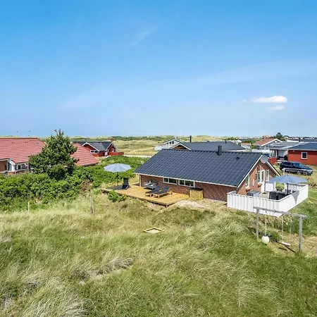 Feriehus Strandhus *