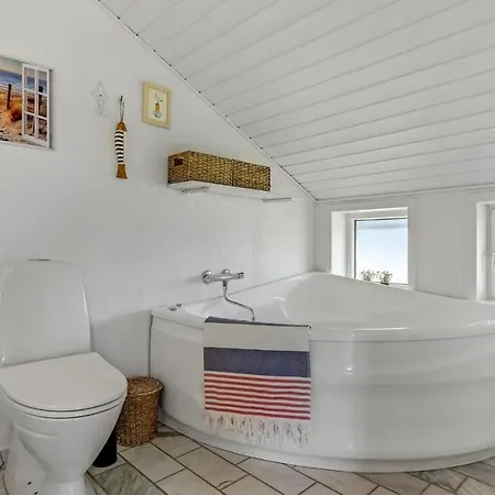 Strandhus Feriehus *